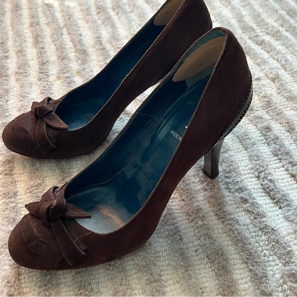 Suede Pumps - Picture 3 of 13